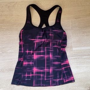 Nike DriFit Work Out Athletic Top Built-In Bra